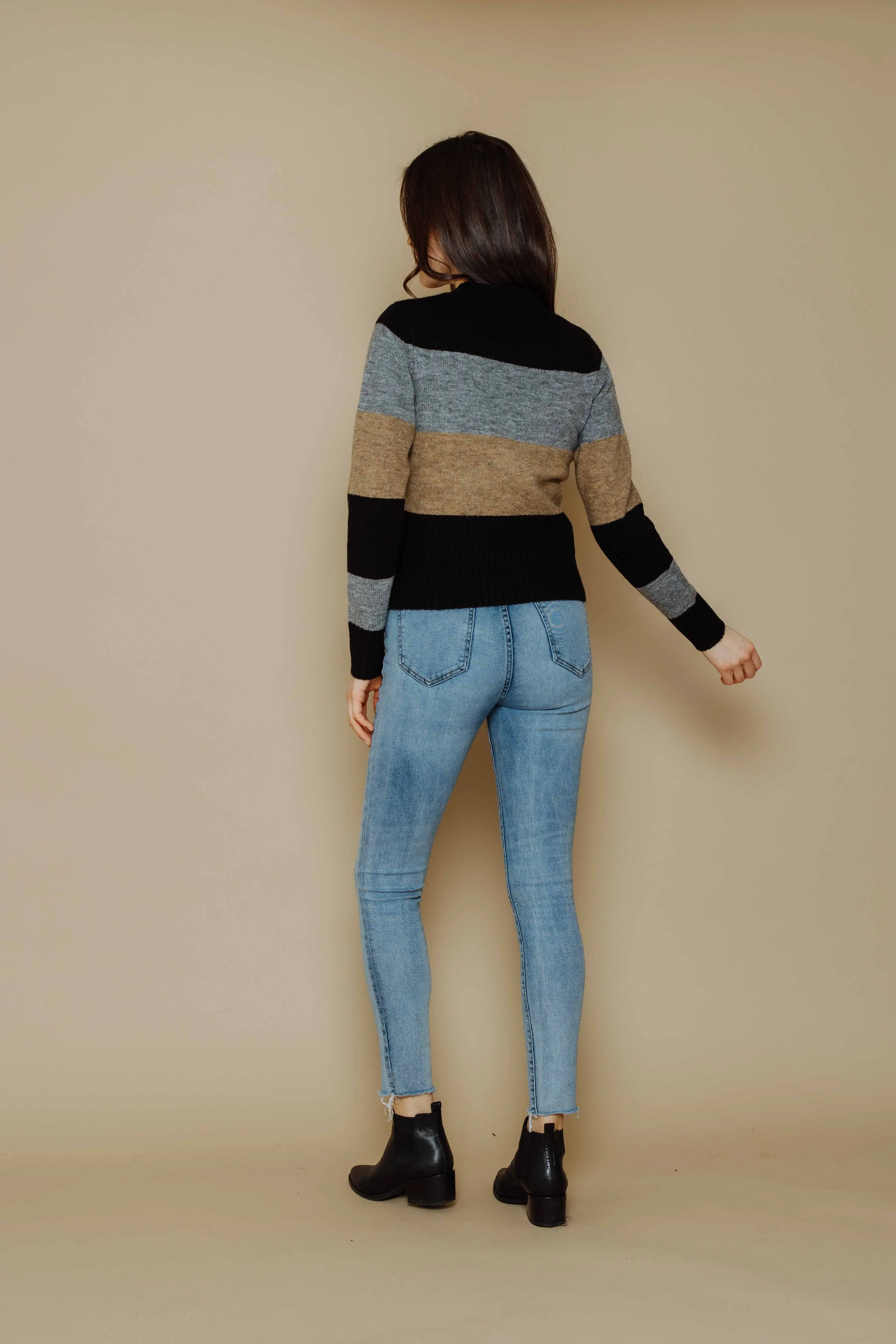 Cara-Shrunken Crew Neck Sweater