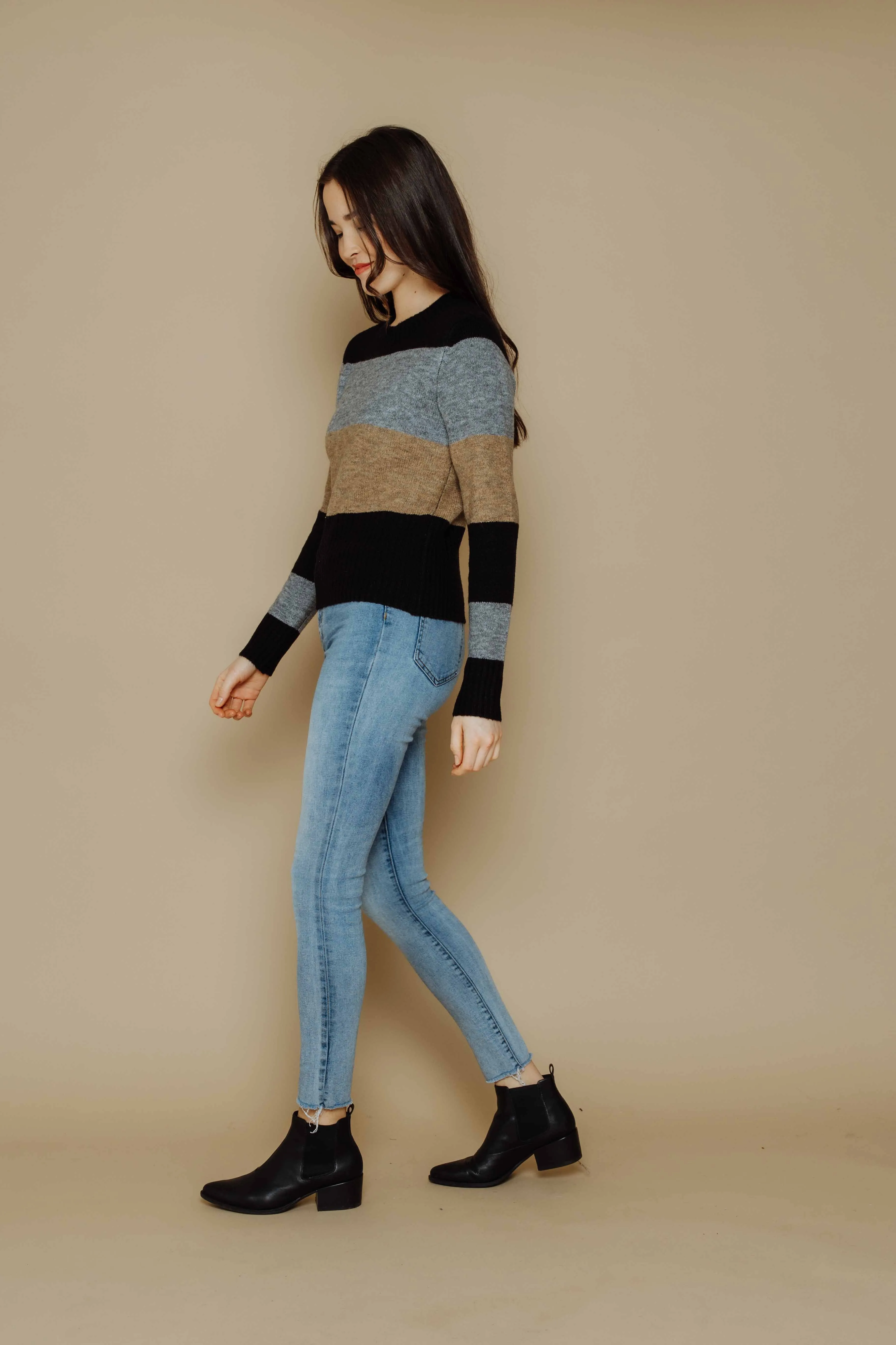 Cara-Shrunken Crew Neck Sweater