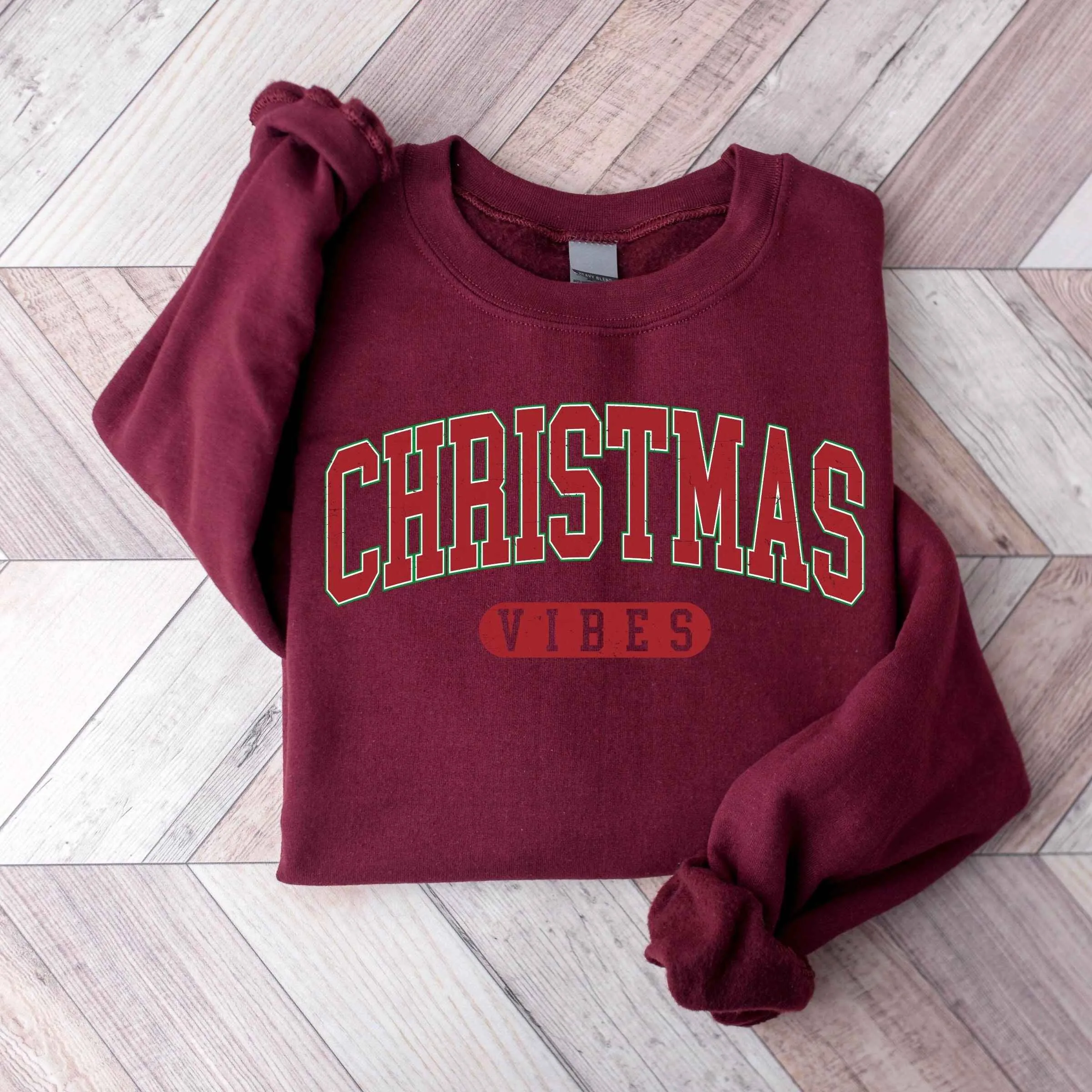 Cozy "Christmas Vibes" Sweatshirt – Festive Holiday Apparel