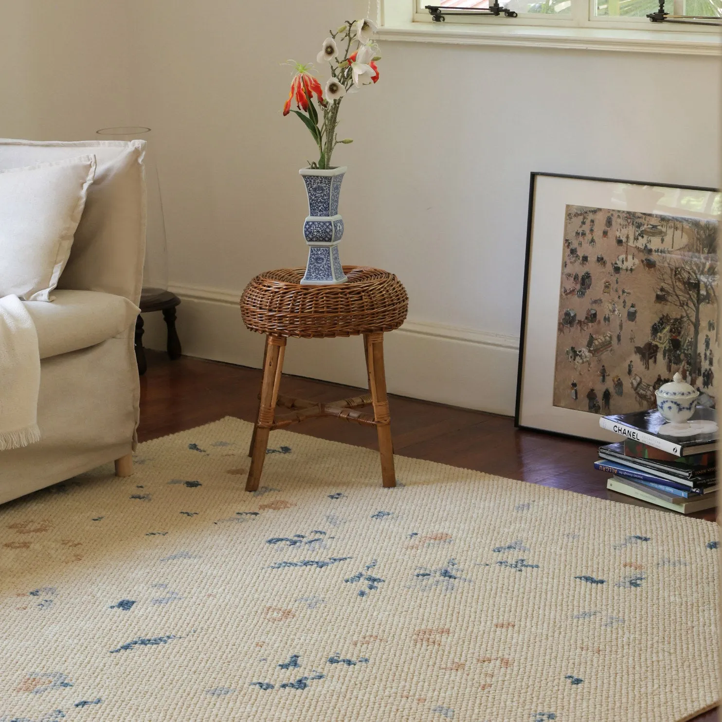 Elegant Floral Wool Carpet