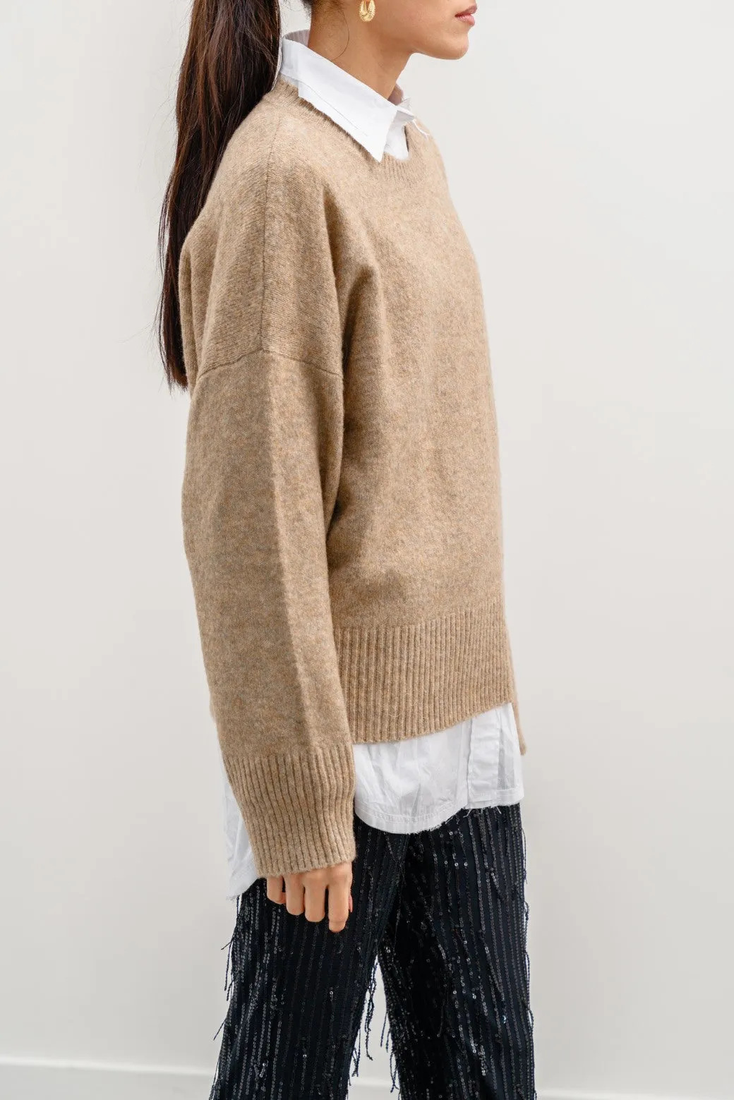 FINE KNIT SWEATER