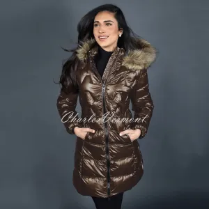 Frank Lyman Coat – Style 213185U