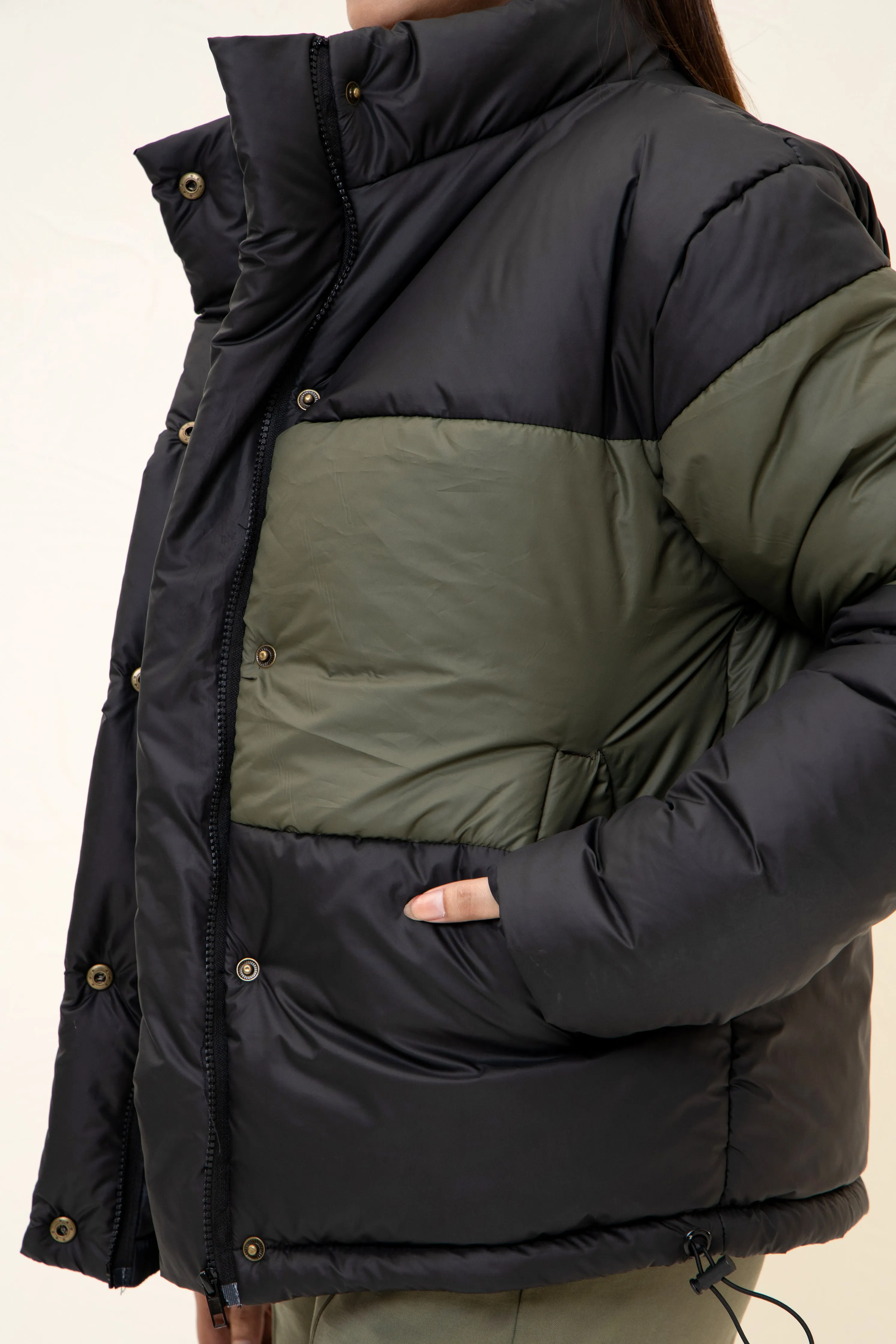 Frostline puffer jacket black