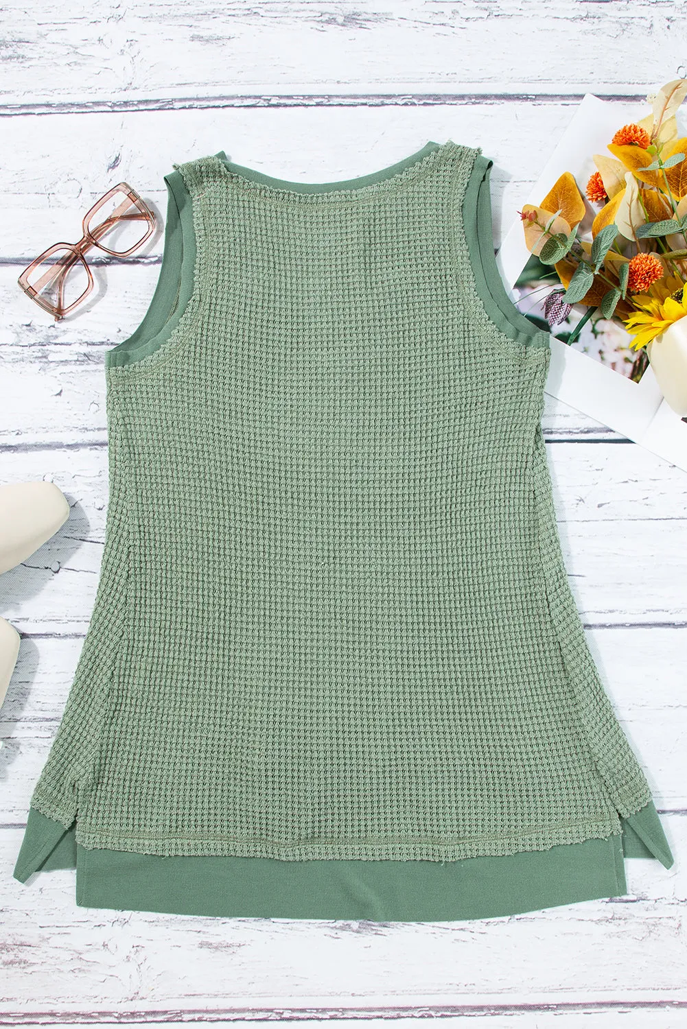 White Scoop Neck Waffle Knit Splicing Flowy Vest